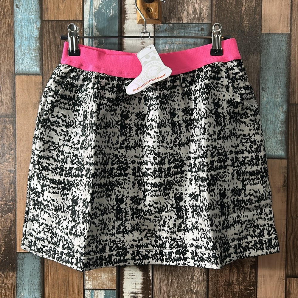Little mismatched large skirt with pockets